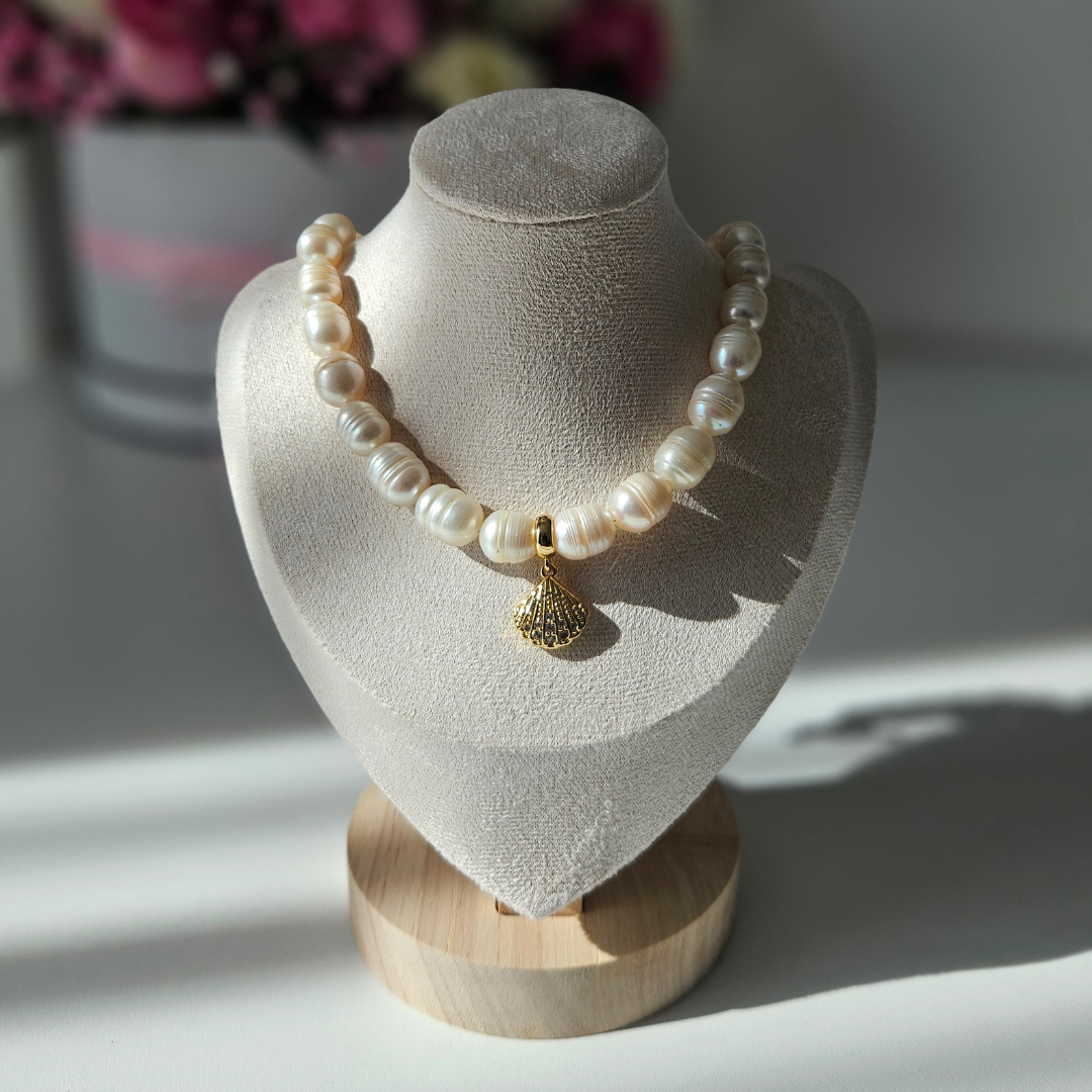 Aphrodite Freshwater Pearl Necklace