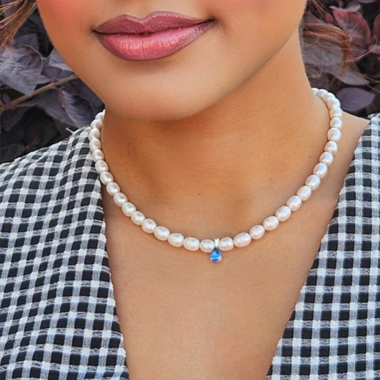 Elegant Maiden Pearl Necklace